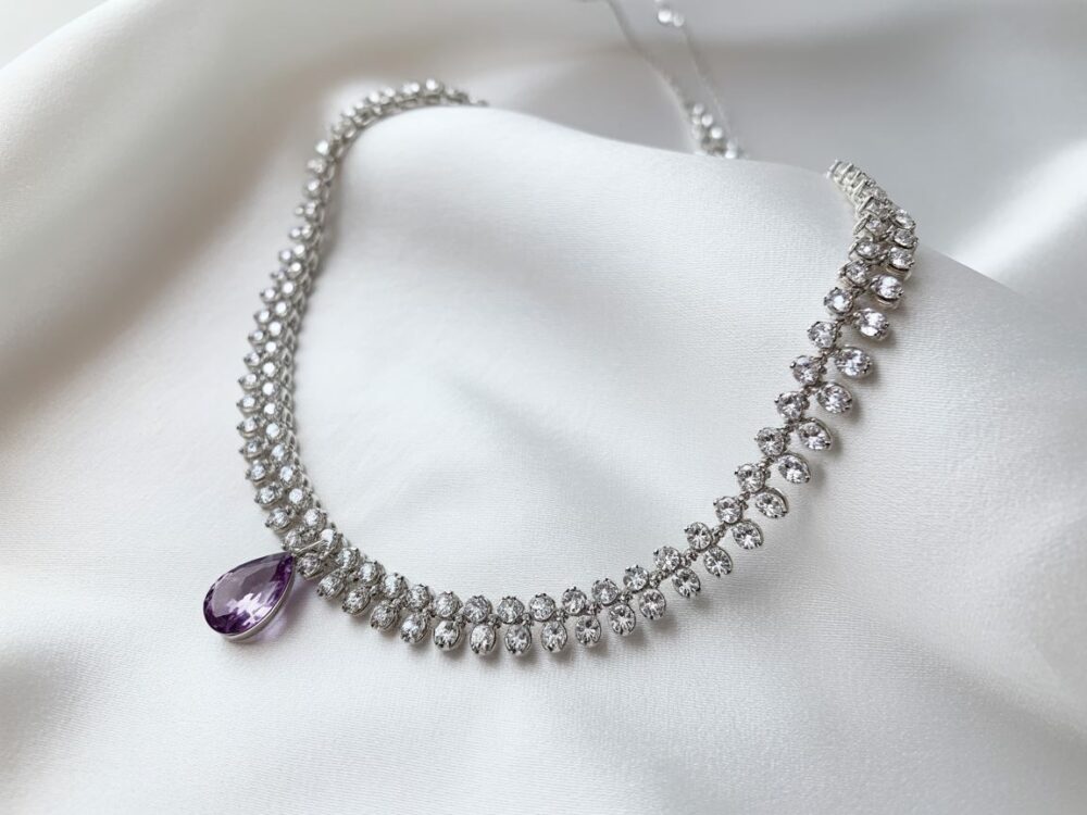 elegancka kolia